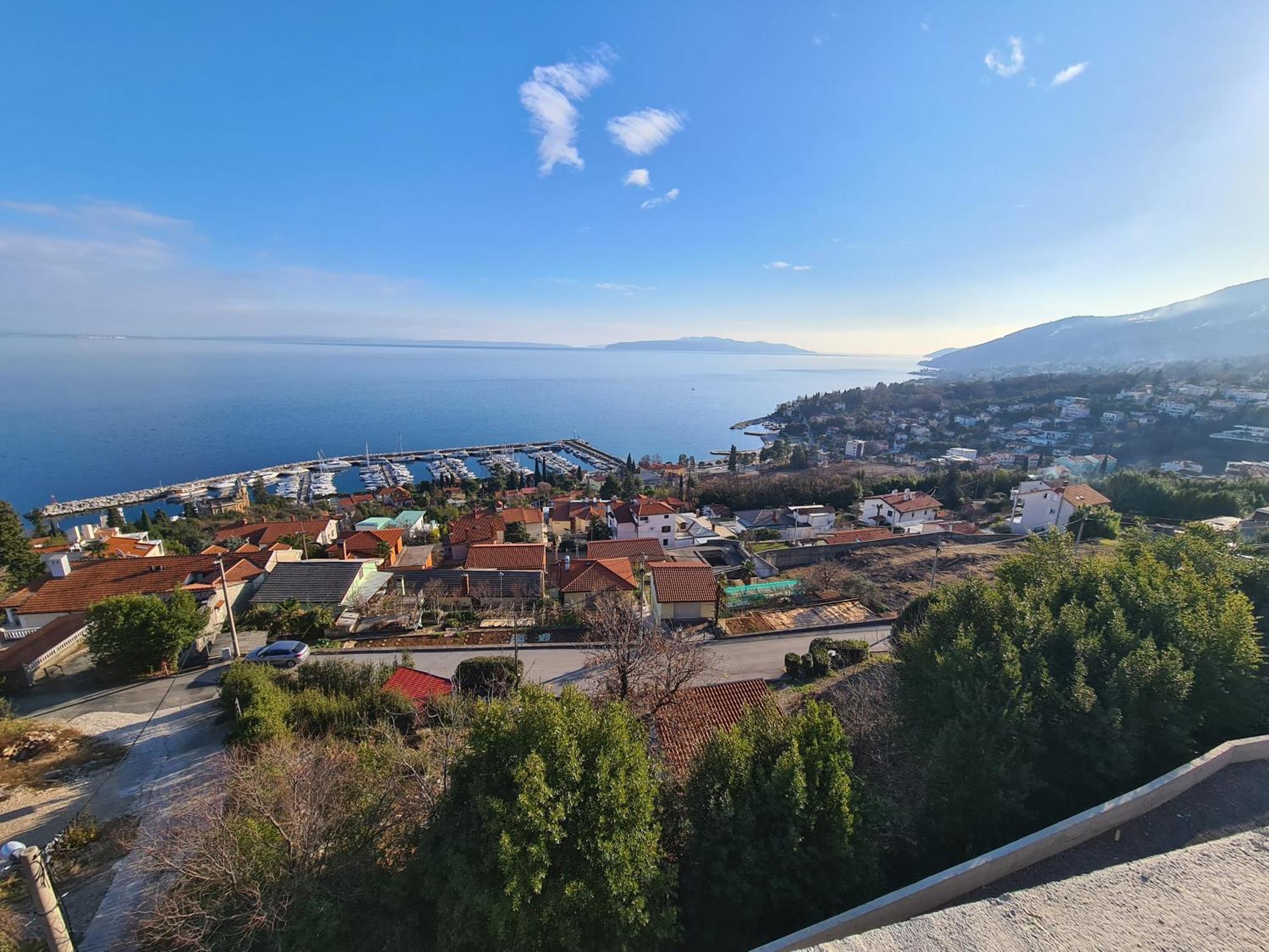 Apartments Zlatko Ičići Rum bild