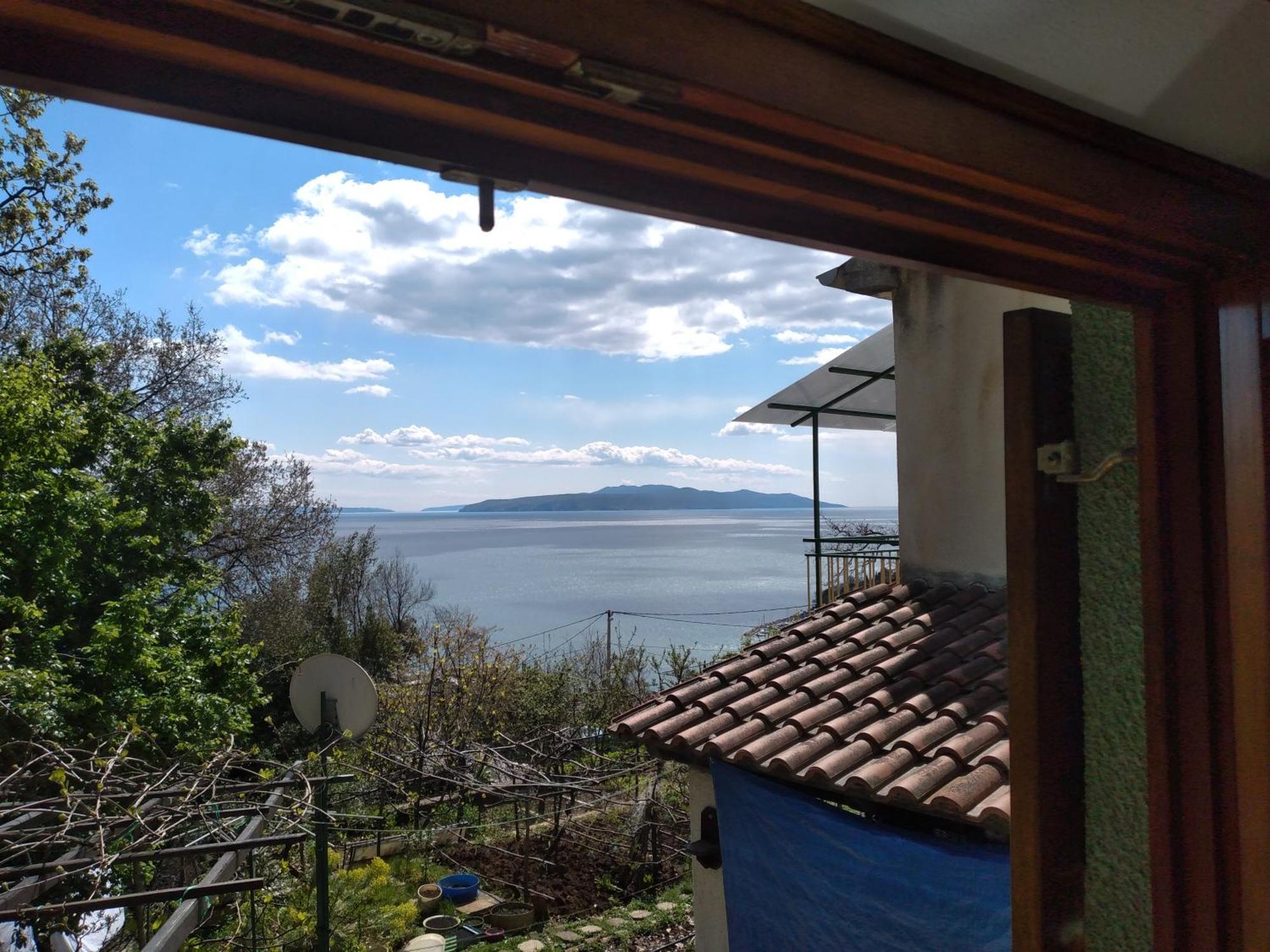 Apartments Zlatko Ičići Rum bild